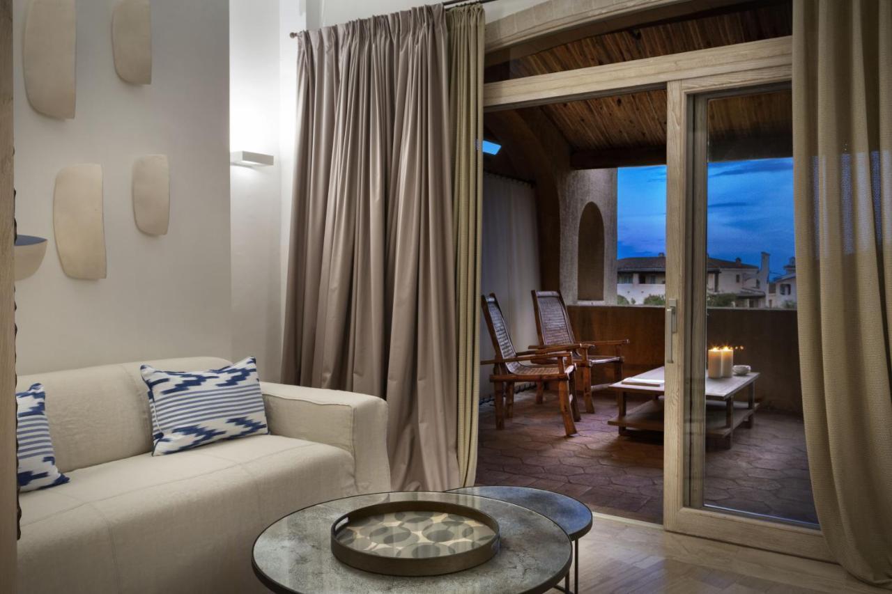 Le Suites Porto Cervo Exteriör bild